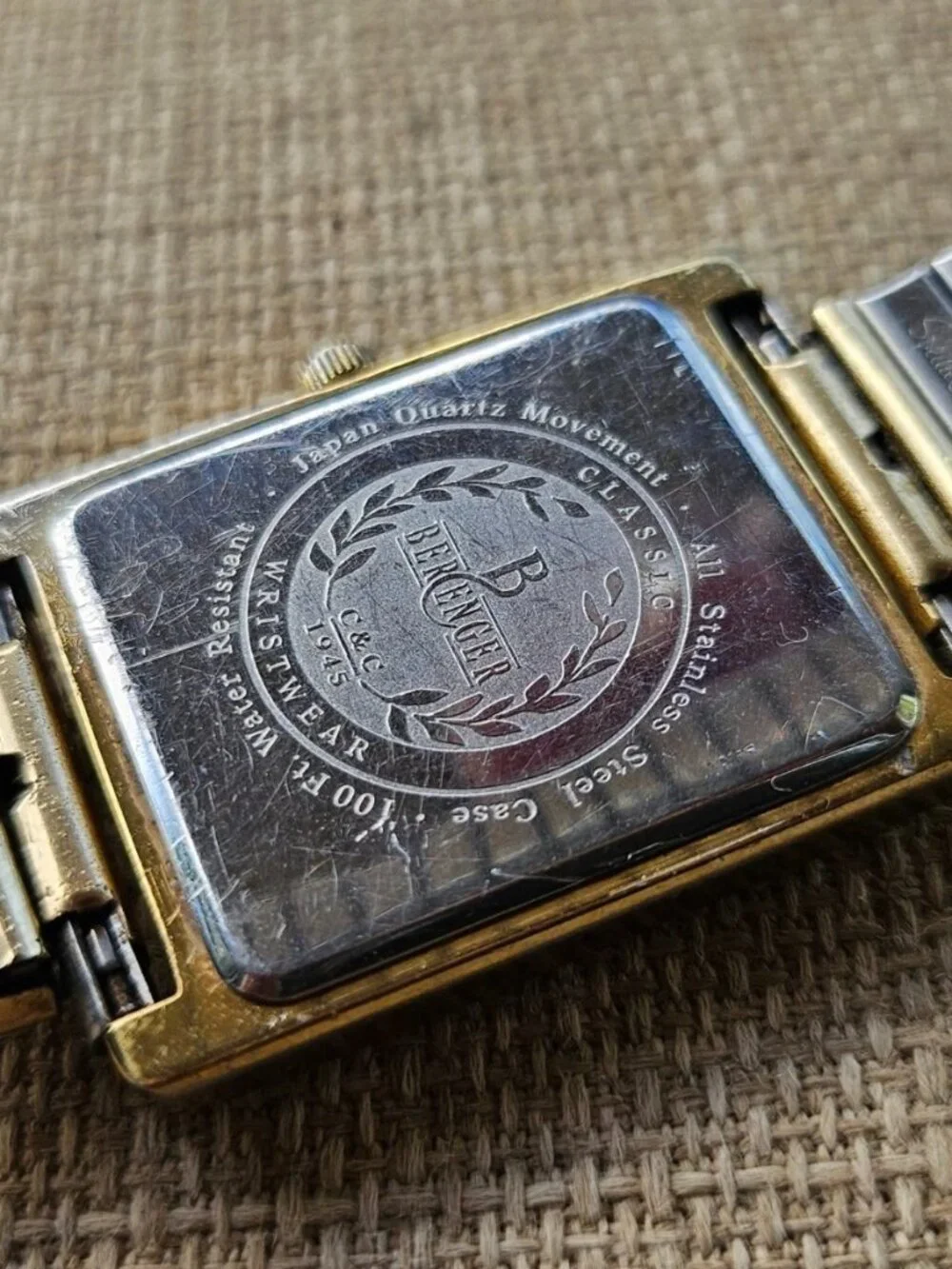 Vintage Berenger Men Wristwatch Gold Tone Metal Band Analog Quartz Wrist Watch